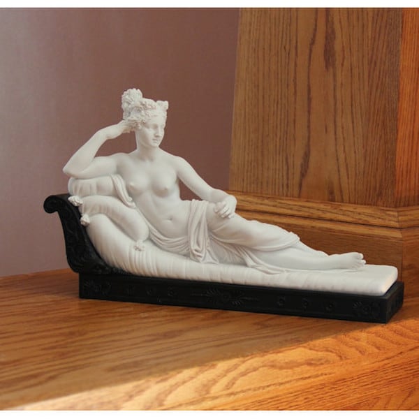 Napoleon's sister Paulina Borghese by Antonio Canova Statue on Lounger