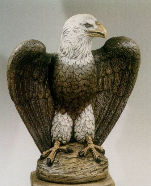 Eagle Facing Left Garden Cement Statue
