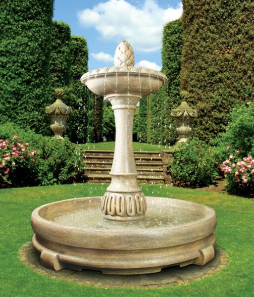 Riviera In Rondo Pool Fountain