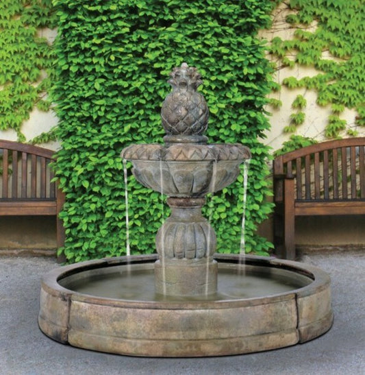 Pina Cascada In Large Valencia Pool Fountain