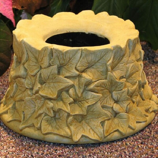 Pedestal for gazing garden globes in concrete