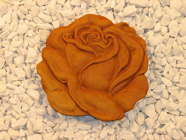 Rose shaped garden stepping stone - Available in several finishes