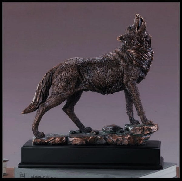 wolf realistically sculpted howling in the moonlight Figurine Large