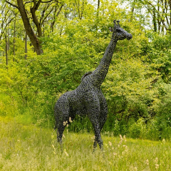 Elegant Iron Giraffe Statue Set Outdoor Metal Garden Sculptures Art