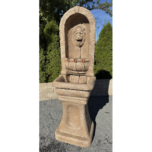 Lion Wall Tall Alcove Garden Fountain
