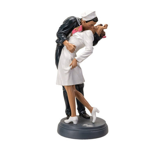 Navy Sailor Victory Kissing Nurse Statue