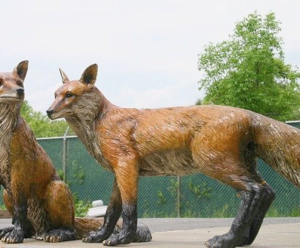 Fox Pair Bronze Sculptures Close up of special realistic patinas statues