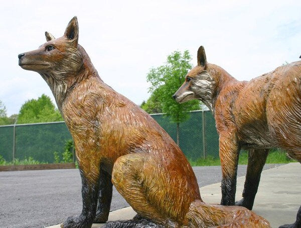 Fox sculptures image showcases two beautifully detailed realistic appearance