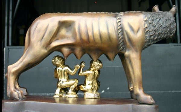 Capitoline Wolf Bronze Statue of Romulus and Remus Qulaity Museum