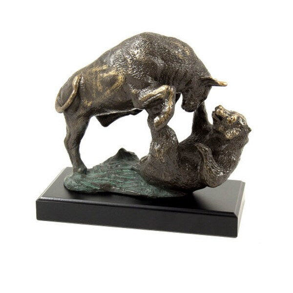 Bear and Bull Fighting Sculpture Bronze Statie investor Artwork