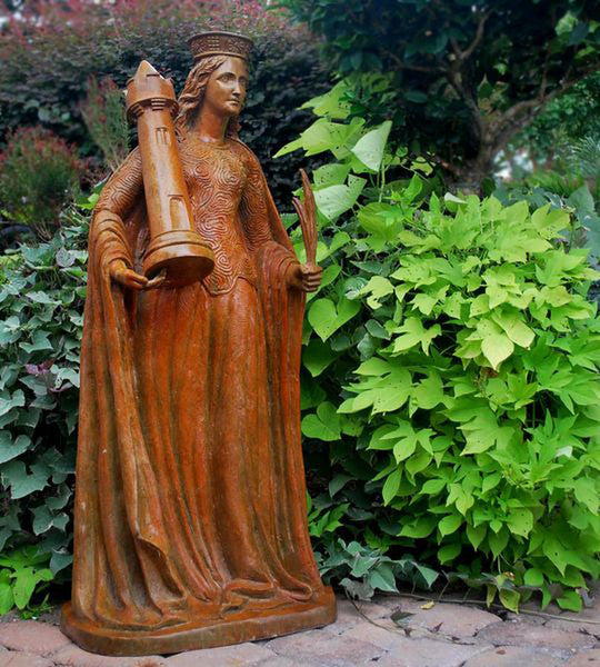 Queen Chess Piece garden sculptures Castel Game Gamers Gaming