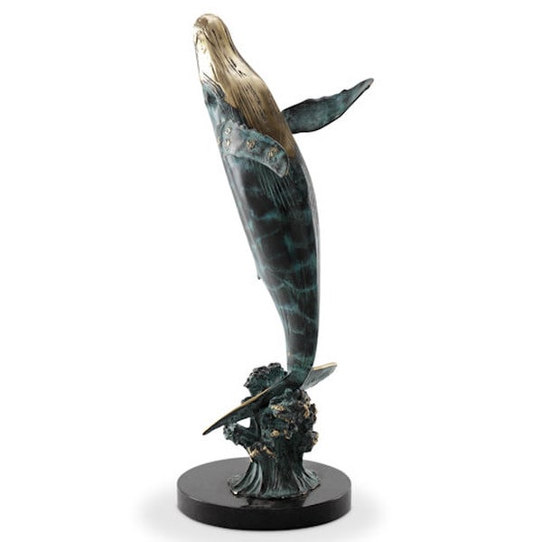 Humpback Whale Brass Statue Shows its elegance through its beautiful artwork