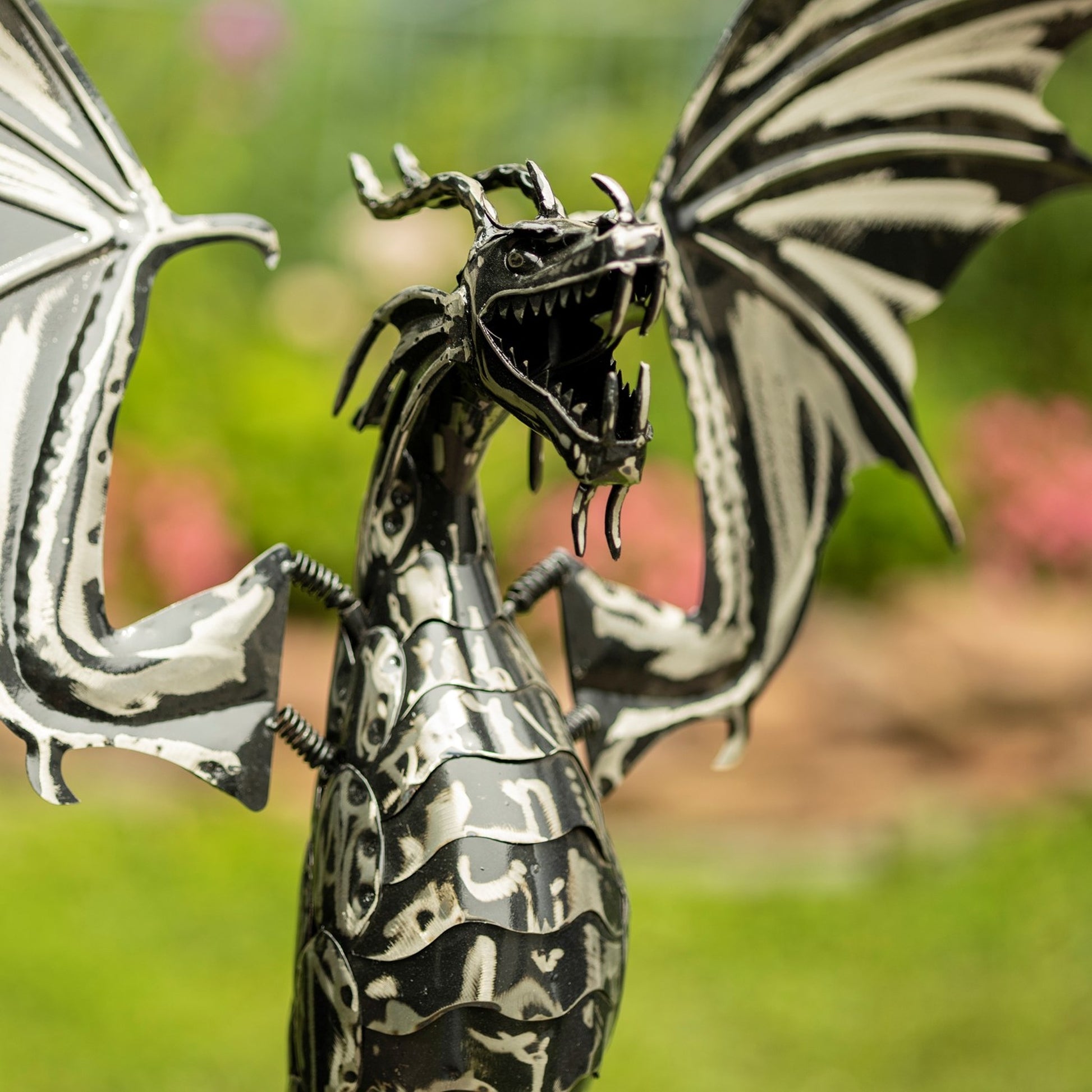 Tail-down design with dramatic open-mouth expression - angle 3