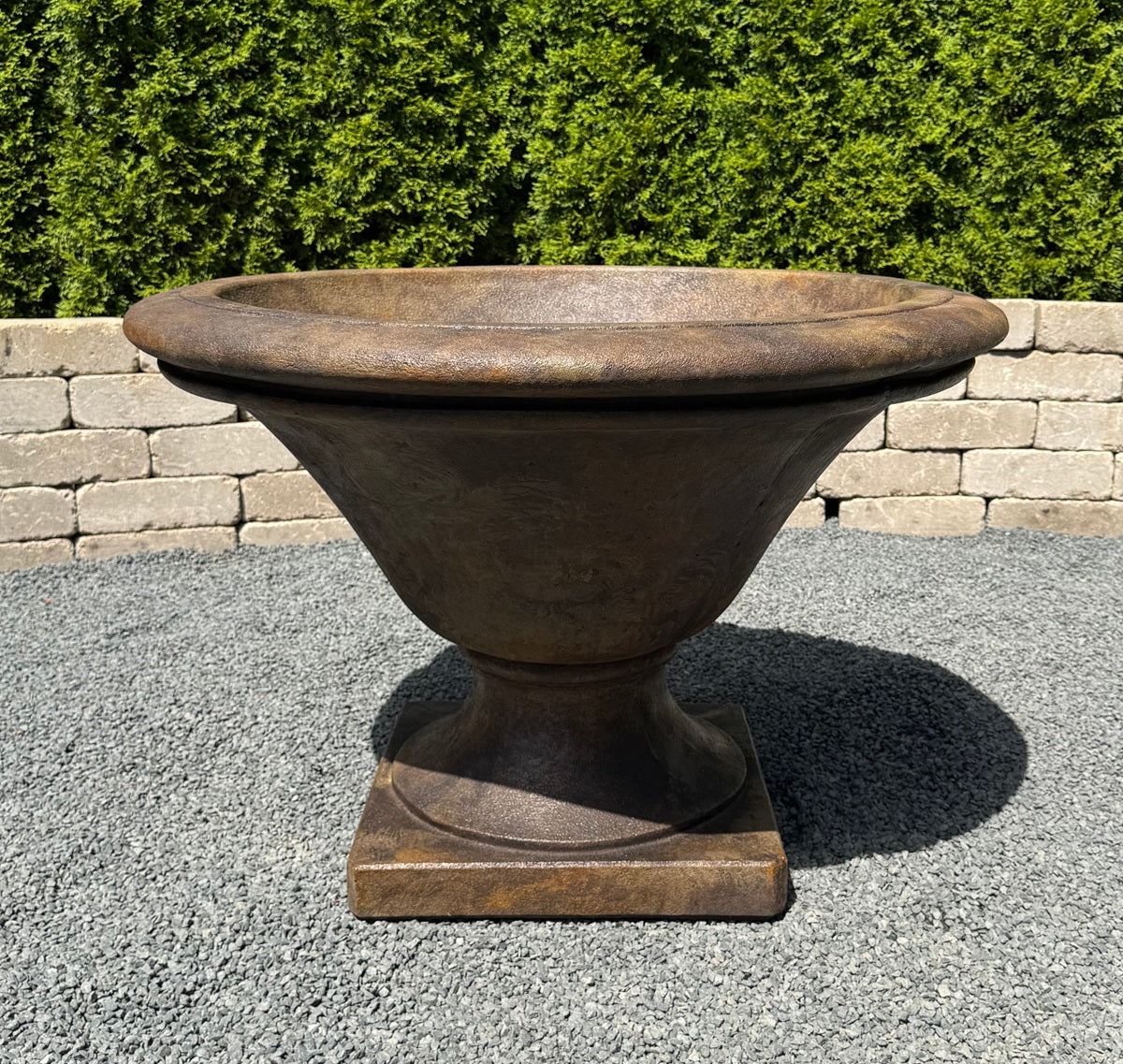 Avanti low estate garden urn cast stone planter basso large scale bowl
