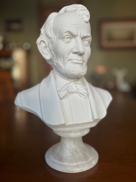 Abraham Lincoln Bust sculpture portrait Marble Alabaster Museum Statue