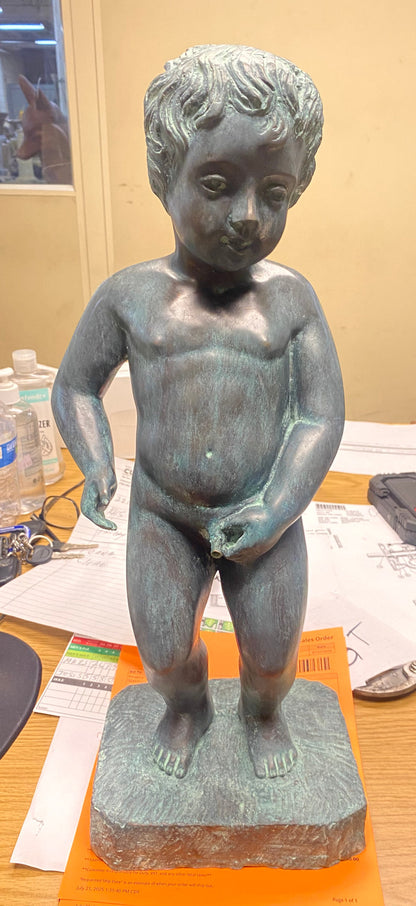 Belgian boy sculpture water feature fountain outdoor bronze statue Brussels