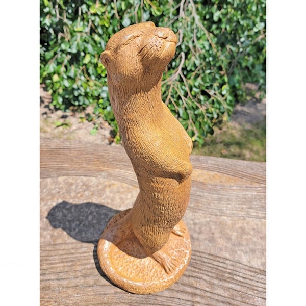 Otter Piped Water Feature Garden Cement Sculpture spouting tubed