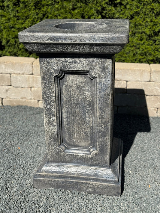 Classical cement pedestal with drain hole for garden display of statuary