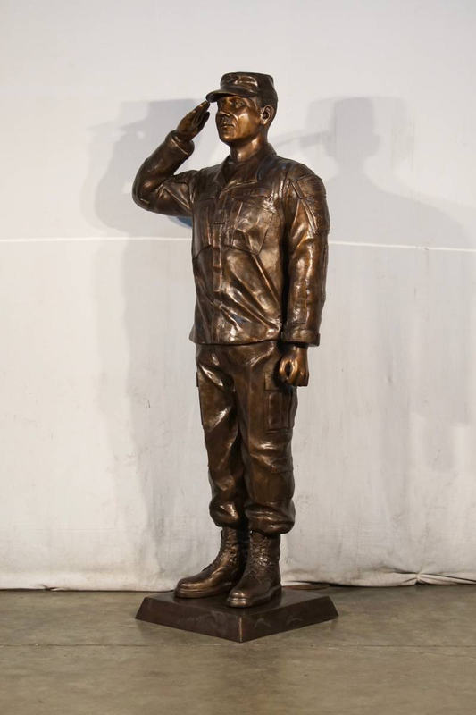 Defender of Freedom Life-Size Bronze Military Memorial Statue Saluting soldier sculpture 