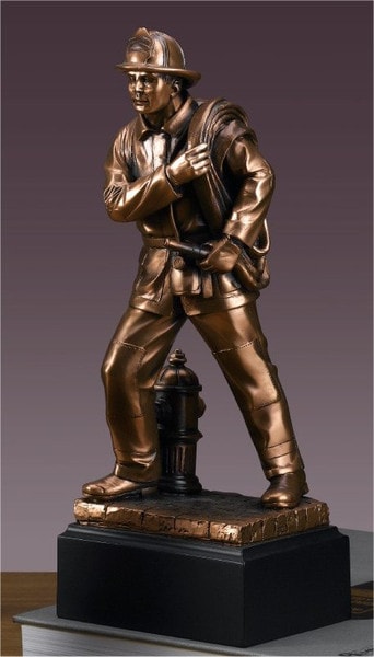 Statue of Fireman Tribute Statuary Hero Fight fire Artwork Award