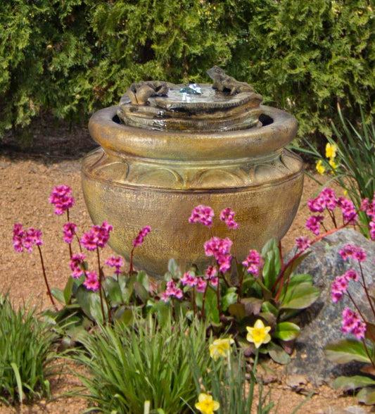 Frogs Patio Bubbler Fountain with light and lily pad top