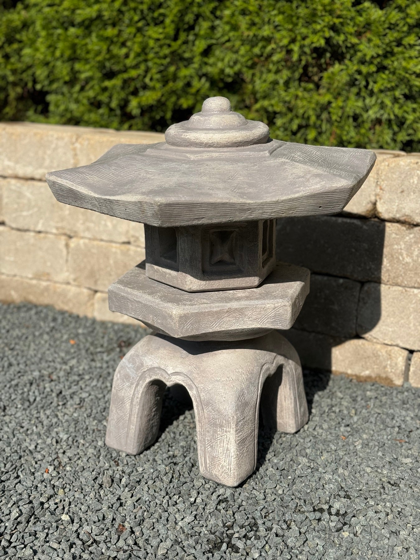 Hexagon Lantern garden statue is a multi-tier Pagoda Lamp is e sophisticated