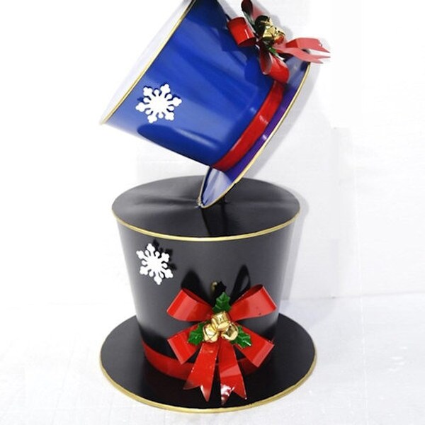 Christmas Top Hats Display Tower Sculpture