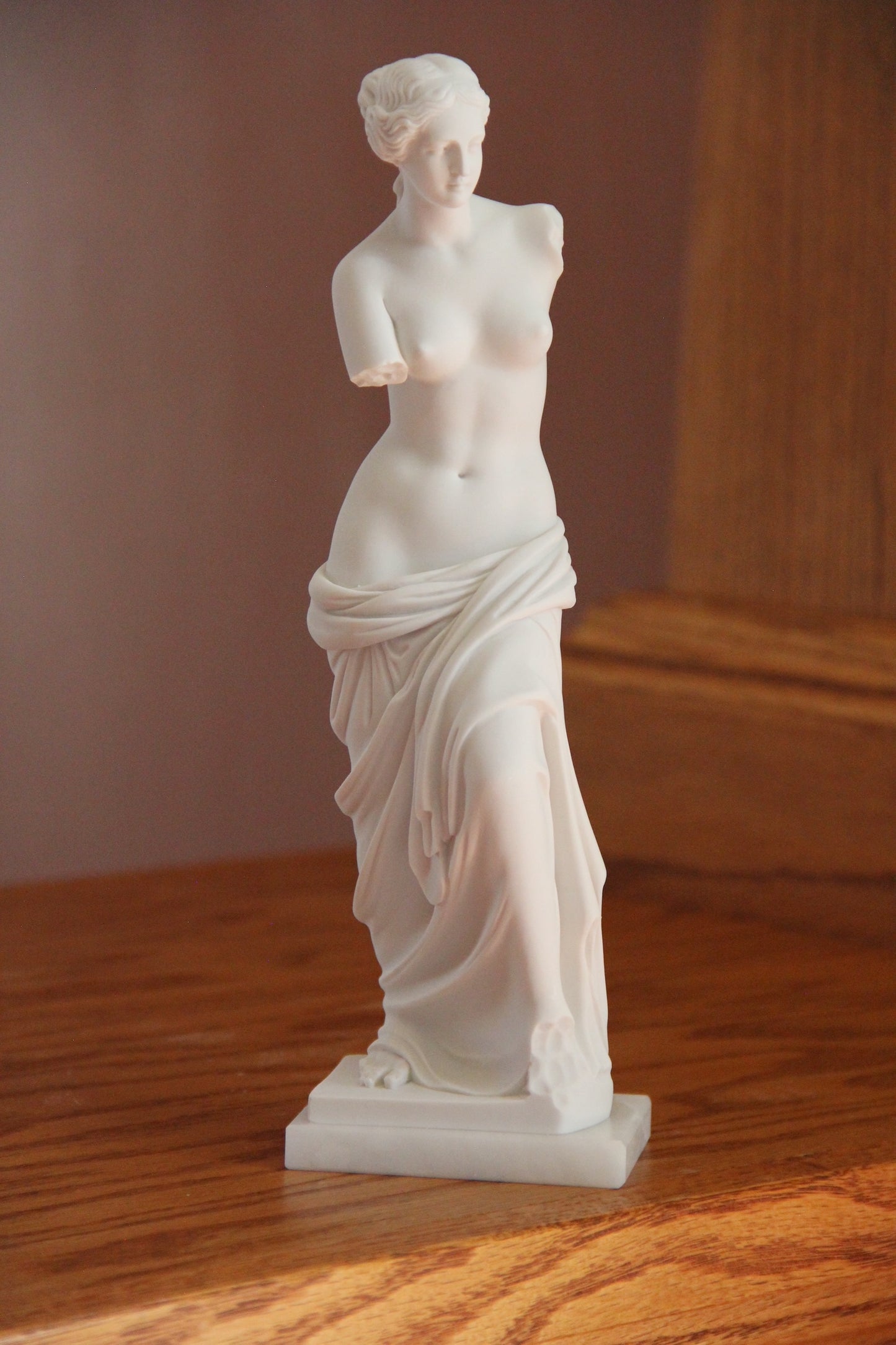 Italian Venus de Milo statue by Master A Giannelli Greek goddess sculpture