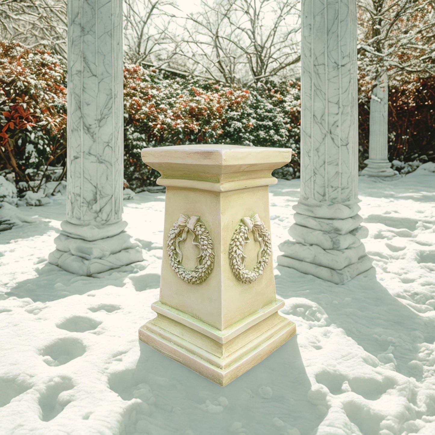 Laurel Wreath Estate Pedestal to Display a sculpture