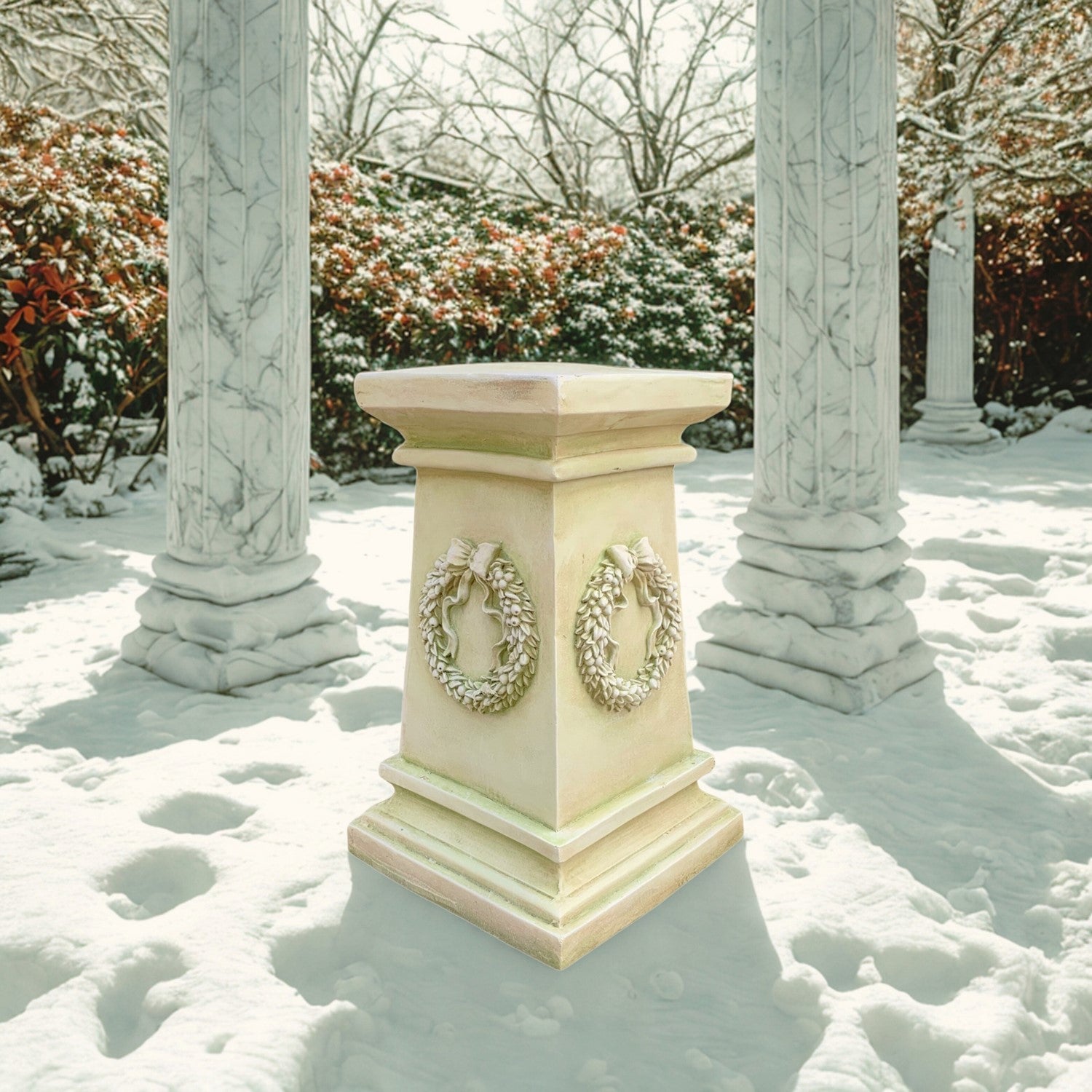 Laurel Wreath Estate Pedestal to Display a sculpture