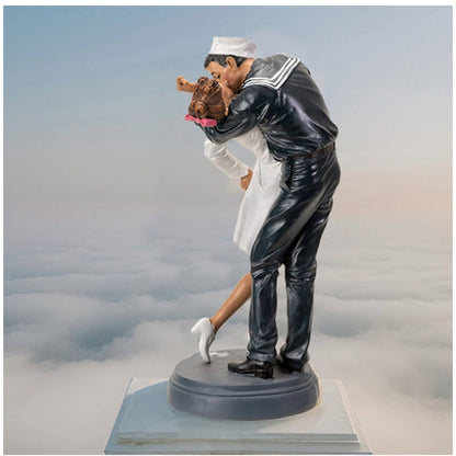 Navy Sailor Victory Kissing Nurse Statue