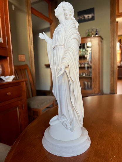 Side view Immaculate Conception Statue — Our Lady of the Miraculous Medal