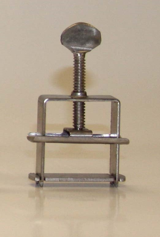 Fountain pump flow control restrictor for larger tubing