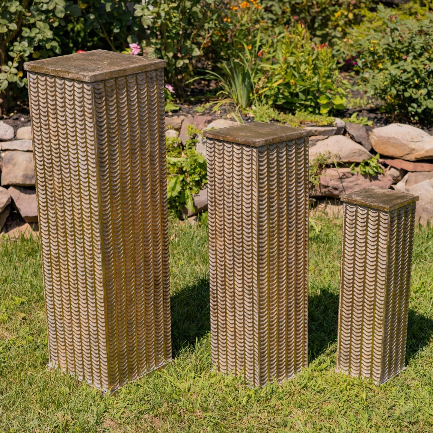 gold pedestal pillars set of 3 graduated sizes decorative display columns and pillars