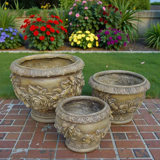Set of 3 Assorted Magnesium Round Flower Pots in Antique Rust garden planters