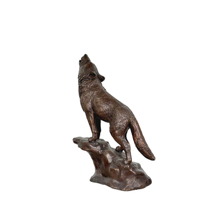 High-End Bronze Howling Wolf Statue captures the wild majesty of one of nature’s most iconic creature