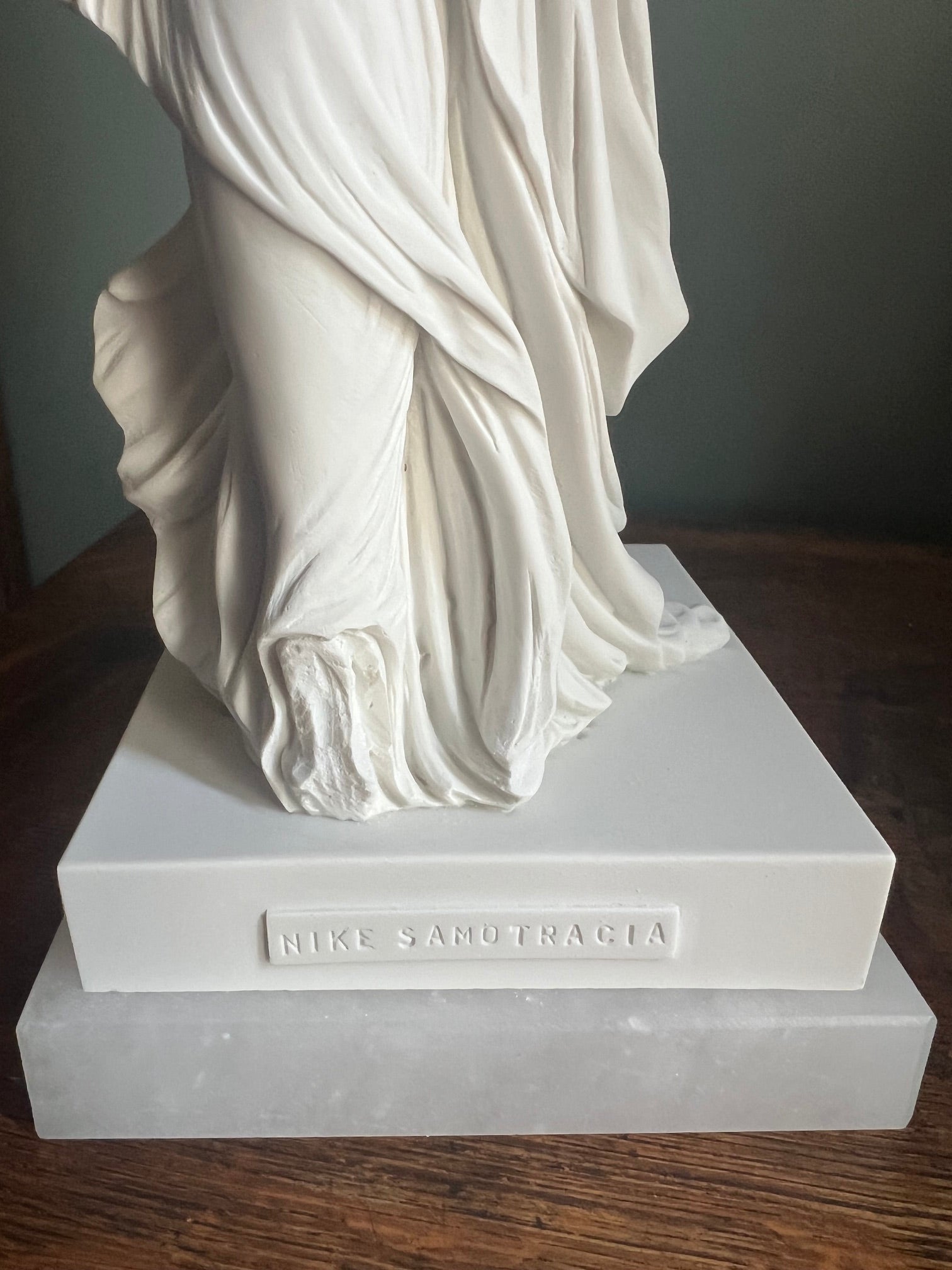 Signed A Giannelli Winged Victory classical art reproduction