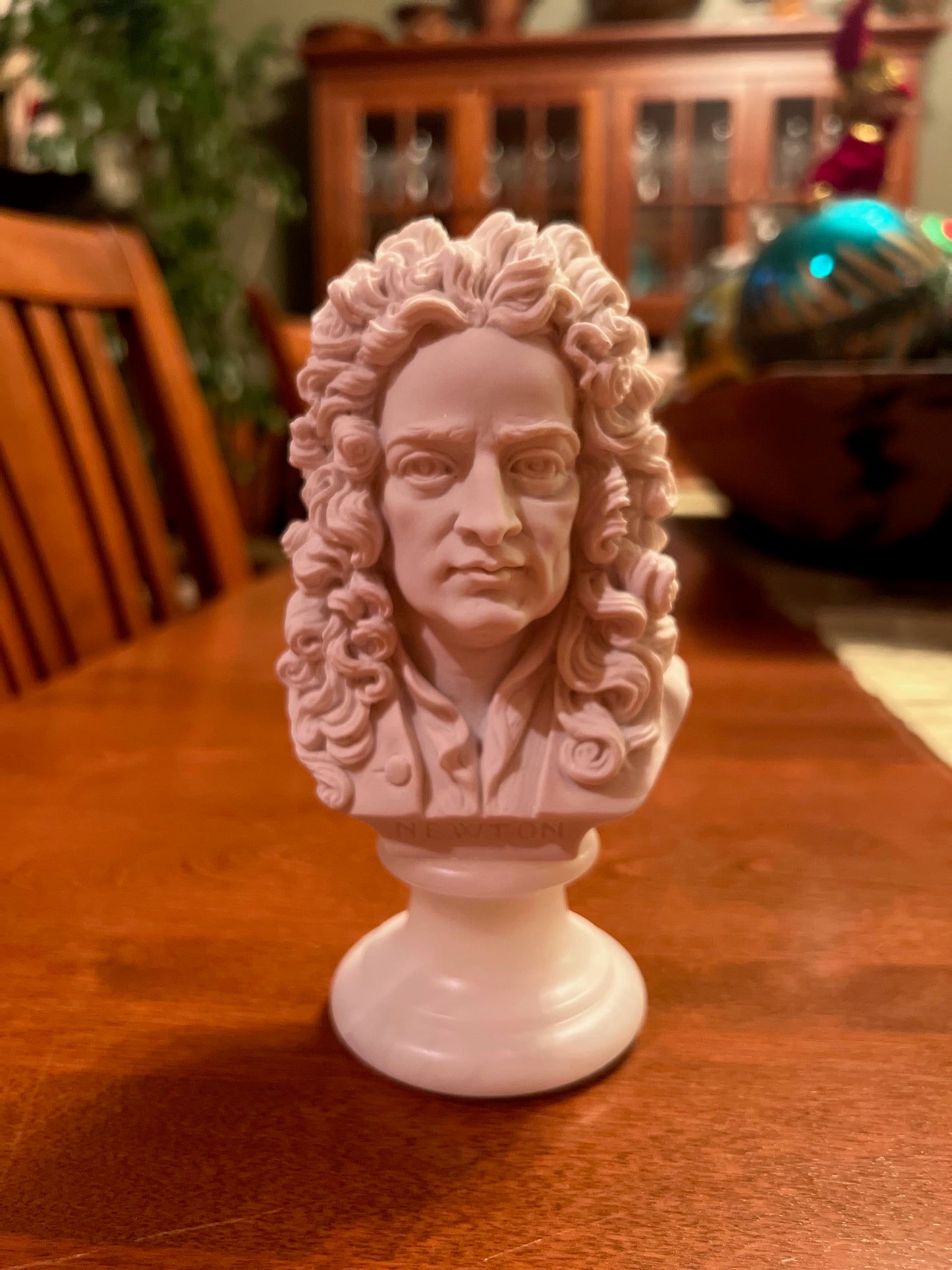 Sir Isaac Newton bust Physics Portrait of this famous mathematician sculpture name on base
