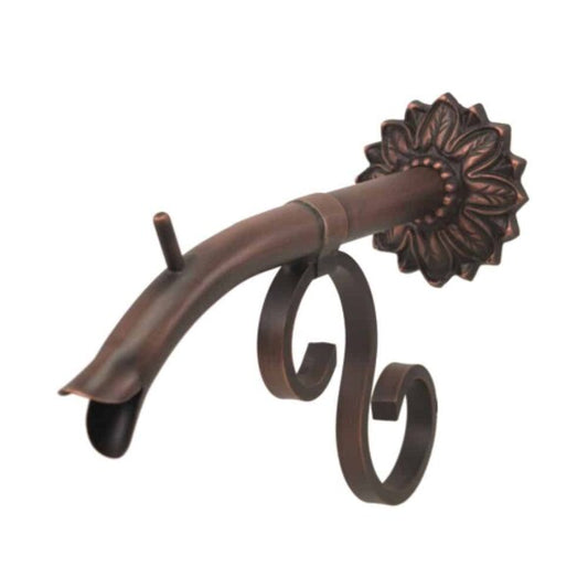 Courtyard Spout â€“ Small w/ Small Nikila decorative plate emitters elegant