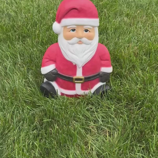 Video Massarelli contemporary Santa garden statue indoor outdoor holiday display showing all views of the sculpture